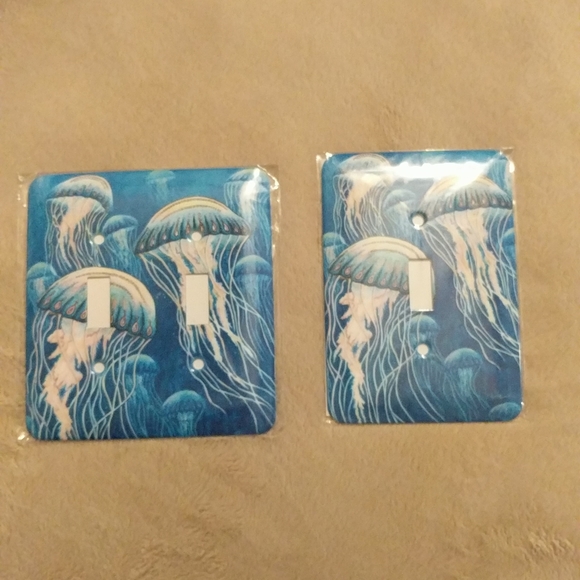 Switch plates - Picture 1 of 4